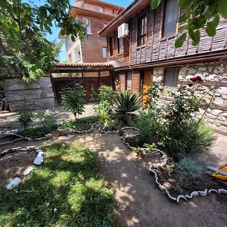 мила Царево